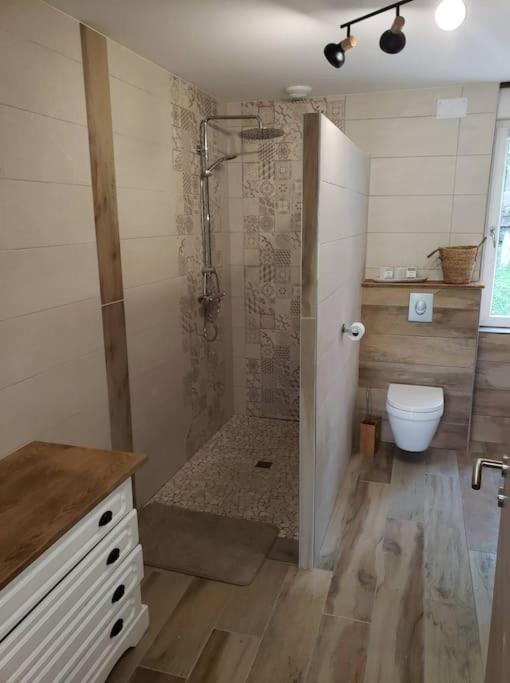 Le Bord De Sarre Meuble 3 Etoiles Apartment Sarreguemines Bagian luar foto